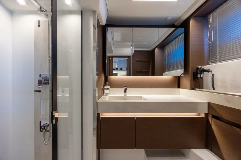  Yacht Photos Pics 2023 Prestige 590 - Image 39