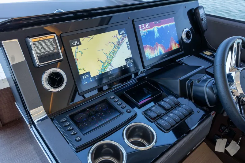  Yacht Photos Pics 2023 Prestige 590 - Image 29