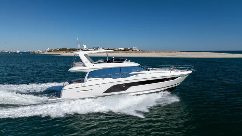  Yacht Photos Pics 2023 Prestige 590 Fly - Image 1