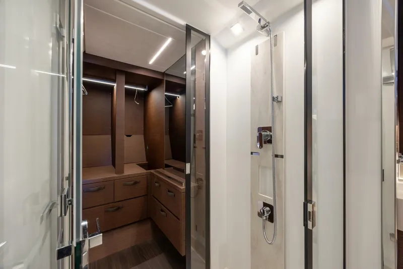  Yacht Photos Pics 2023 Prestige 590 - Image 42