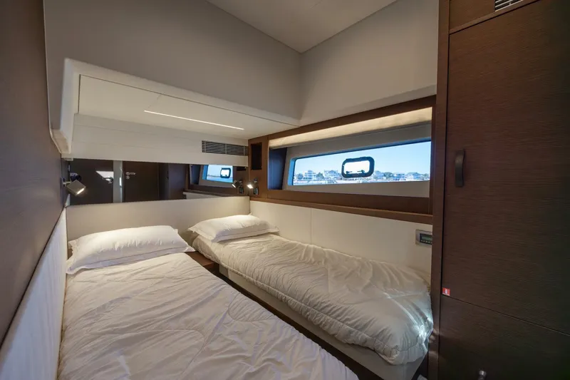  Yacht Photos Pics 2023 Prestige 590 - Image 55