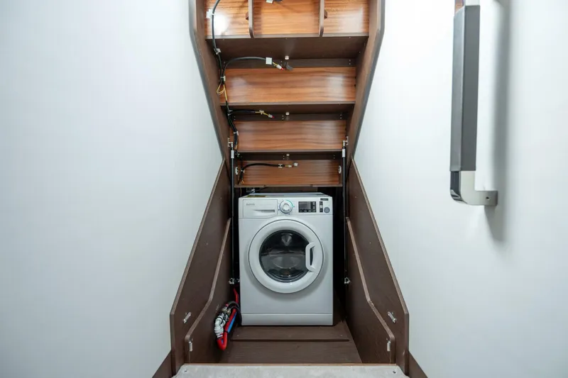  Yacht Photos Pics 2023 Prestige 590 - Image 58