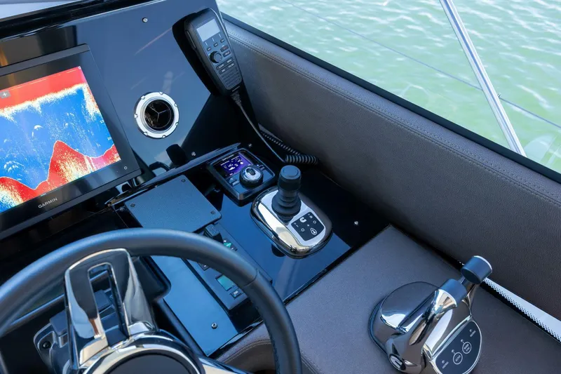  Yacht Photos Pics 2023 Prestige 590 - Image 30