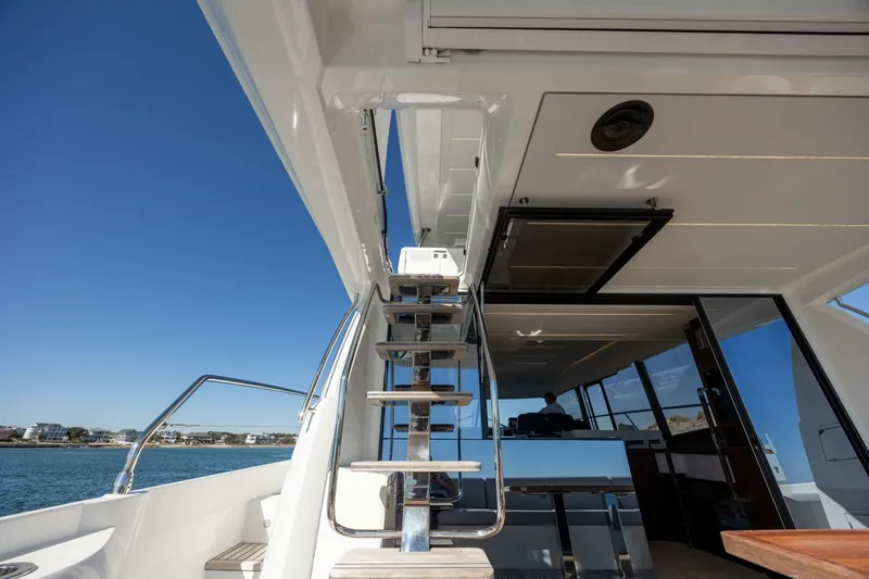  Yacht Photos Pics 2023 Prestige 590 - Image 15