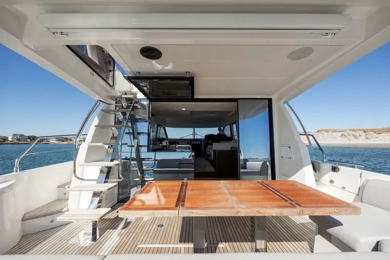  Yacht Photos Pics 2023 Prestige 590 - Image 10