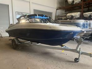 Bayliner VR5 Bowrider
