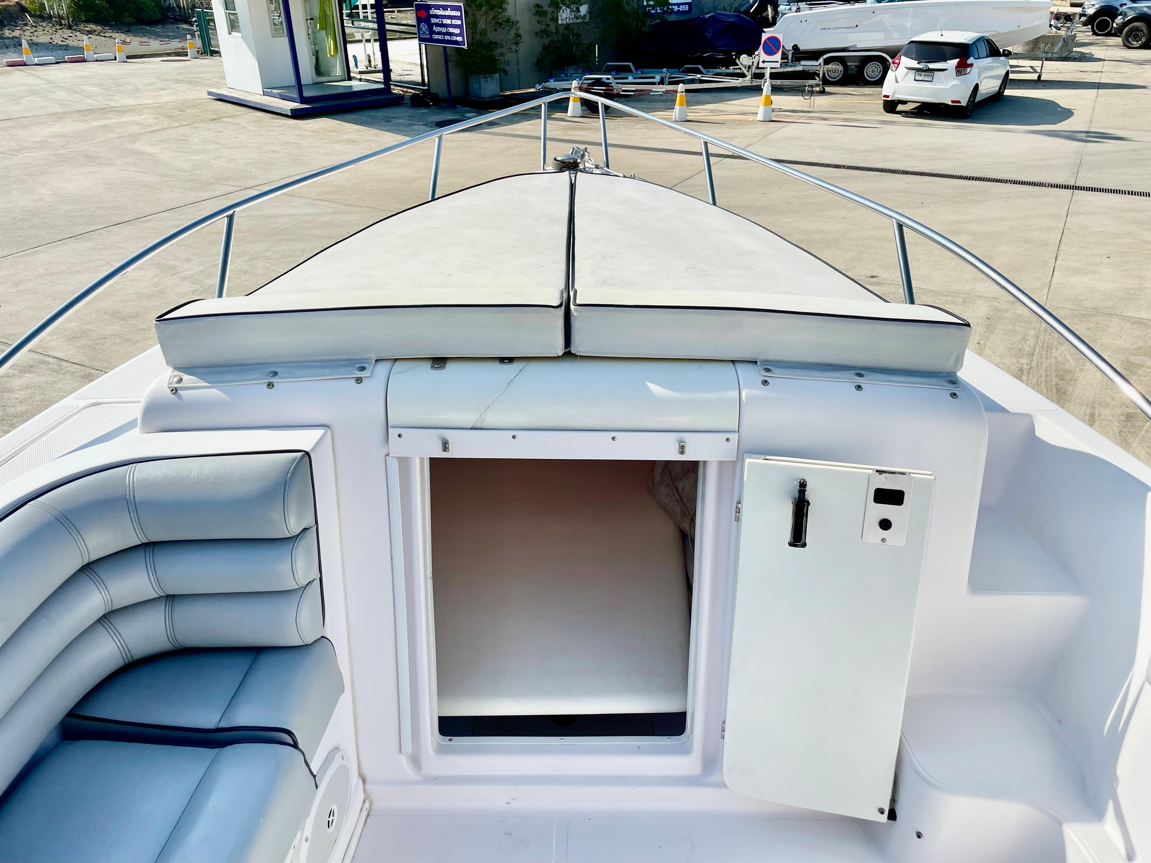 2006 Donzi 38 ZF Cuddy Center Console for sale - YachtWorld