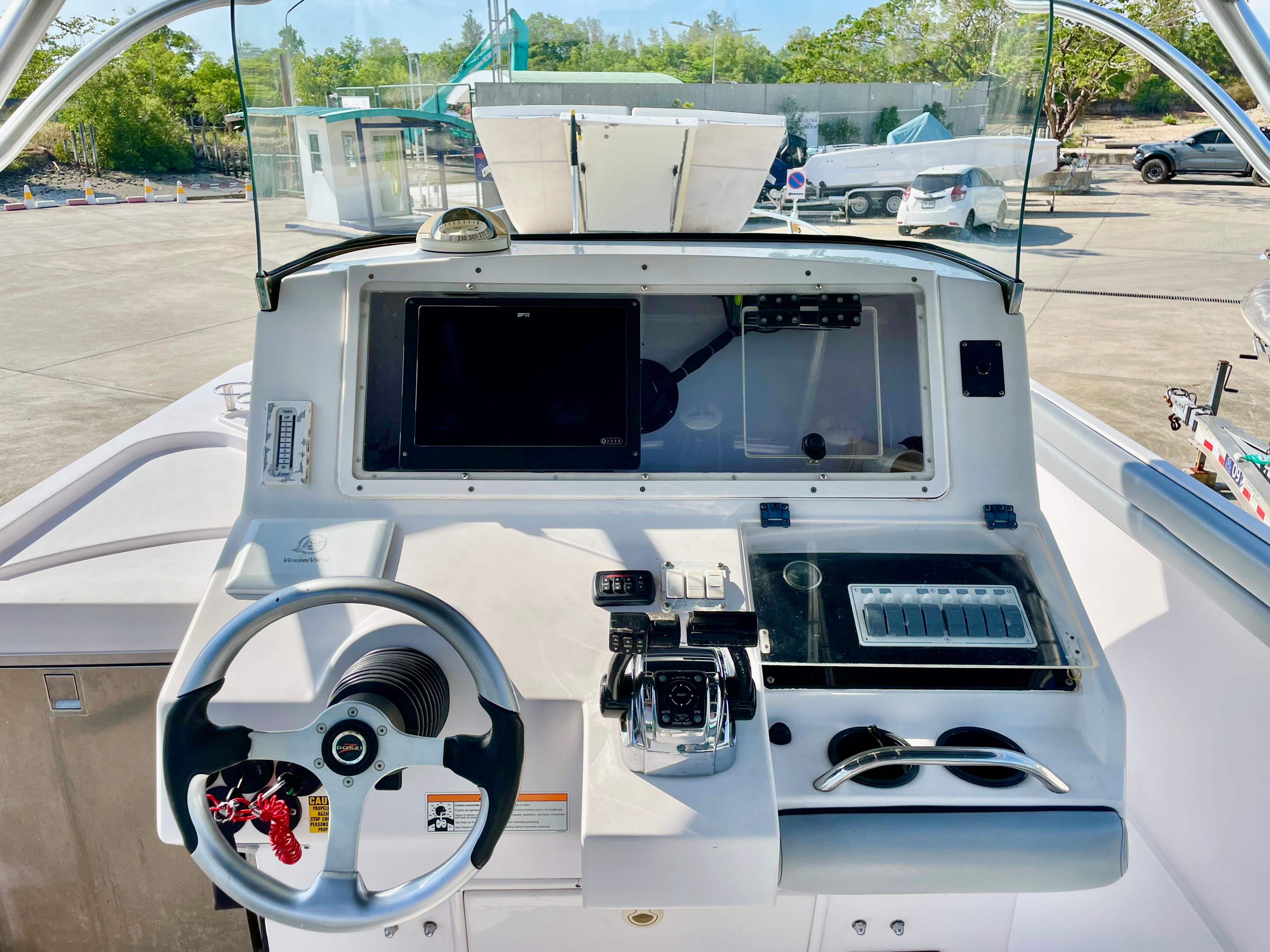 2006 Donzi 38 ZF Cuddy Center Console for sale - YachtWorld