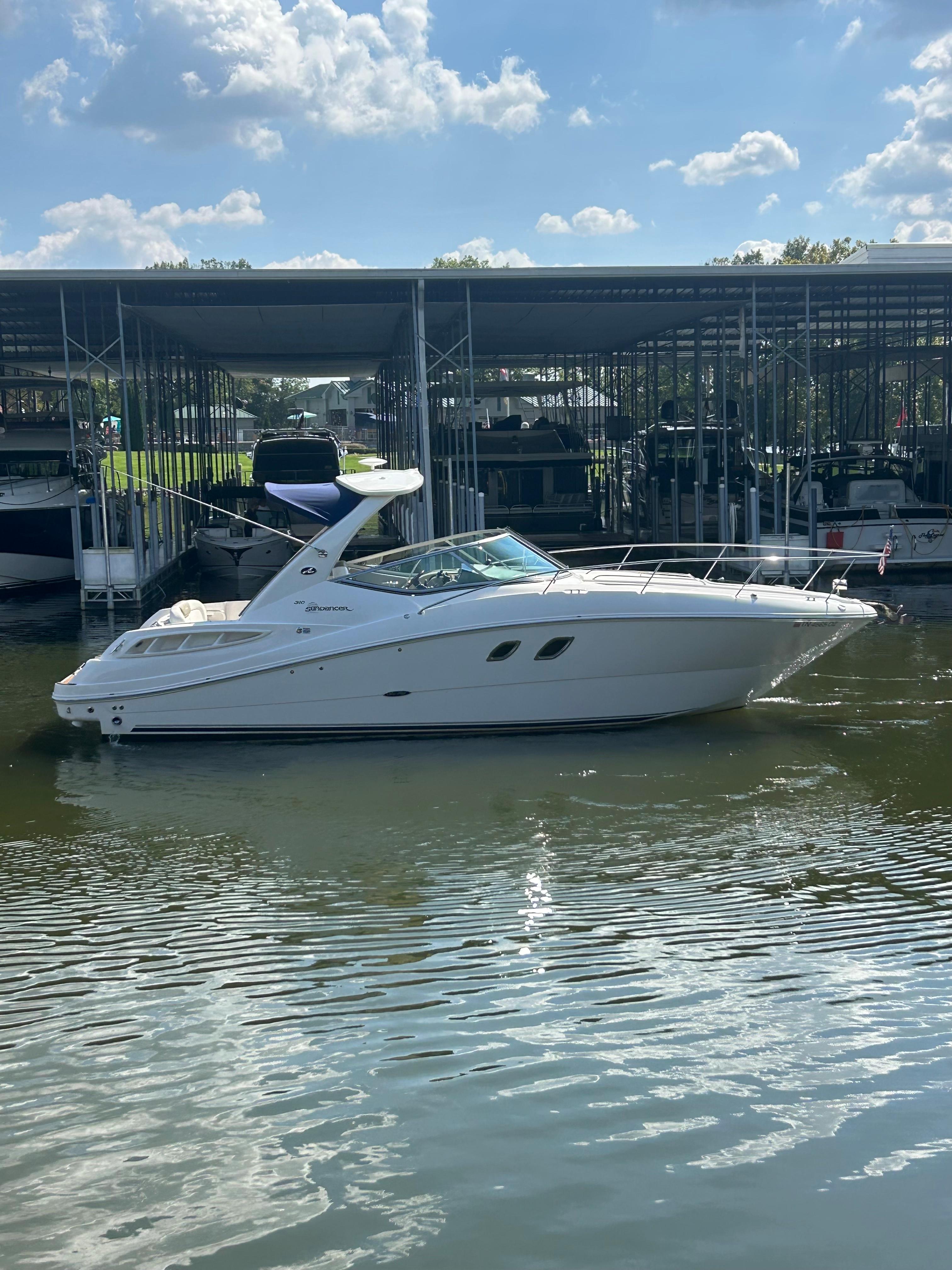 2009 Sea Ray 310 Sundancer Lake Ozark, Missouri - Ozark Yachts & Motorsports