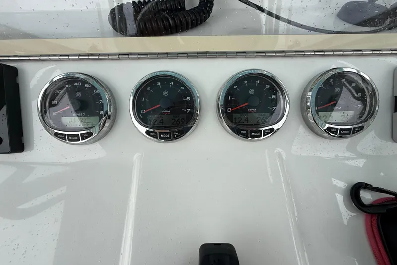  Yacht Photos Pics Dashboard of 2022 SeaVee 270Z boat with speed and RPM gauges.
