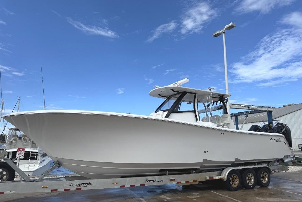 Front Runner 36 Center Console