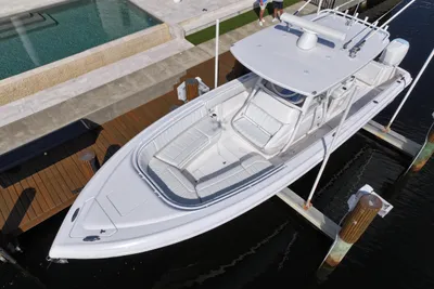 Intrepid 327