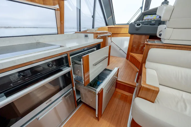  Yacht Photos Pics 2022 Belize 54 Sedan - Image 35
