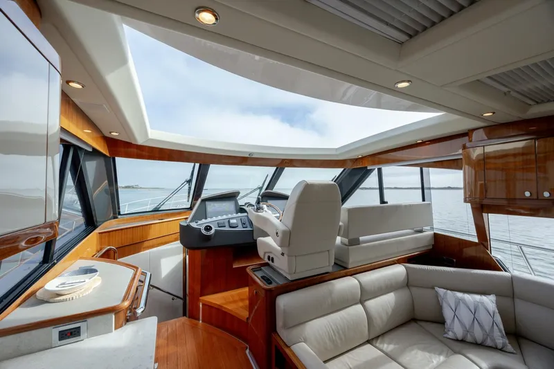  Yacht Photos Pics 2022 Belize 54 Sedan - Image 37