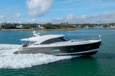 2022 Belize 54 Sedan