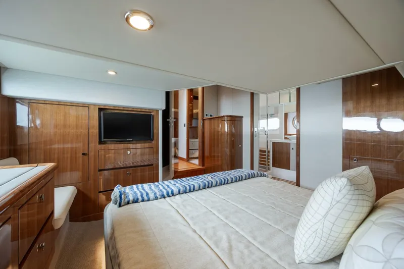  Yacht Photos Pics 2022 Belize 54 Sedan - Image 54