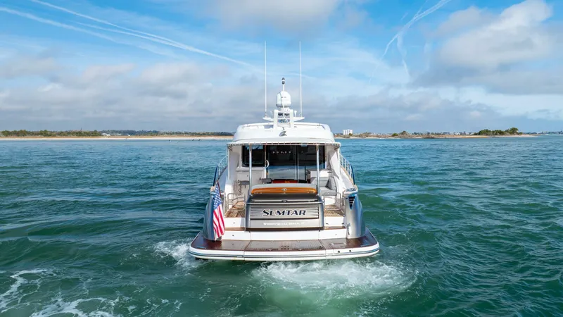  Yacht Photos Pics 2022 Belize 54 Sedan - Image 5