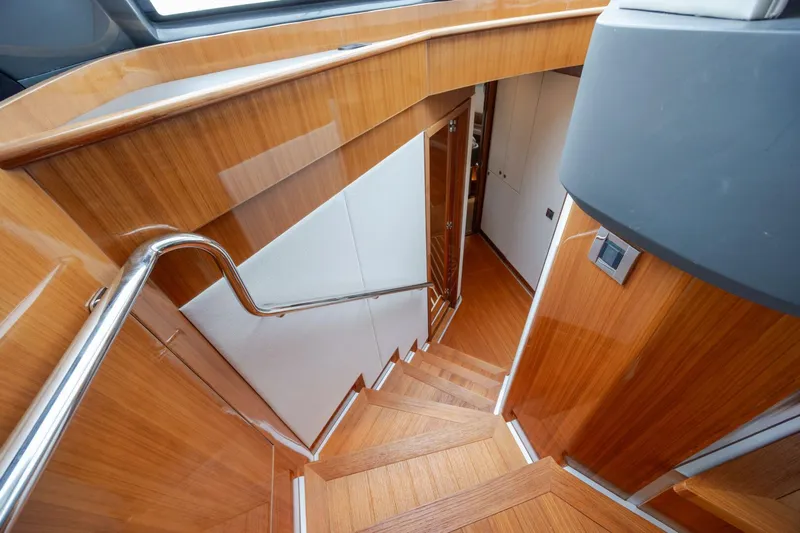  Yacht Photos Pics 2022 Belize 54 Sedan - Image 48