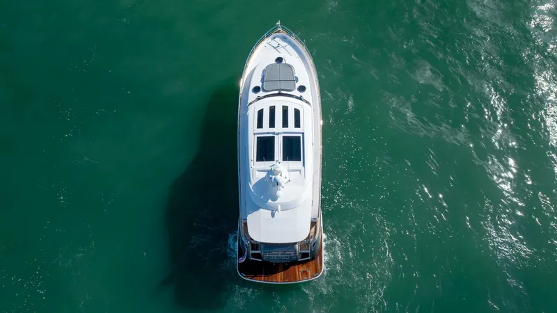  Yacht Photos Pics 2022 Belize 54 Sedan - Image 9