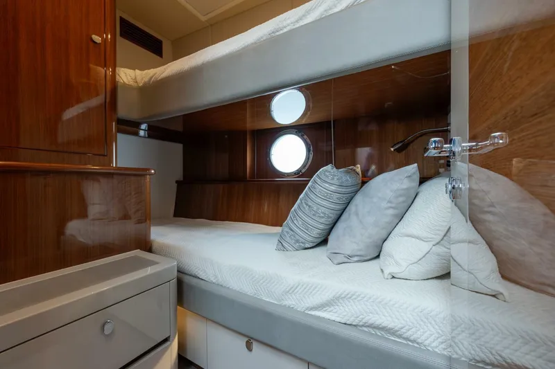  Yacht Photos Pics 2022 Belize 54 Sedan - Image 68