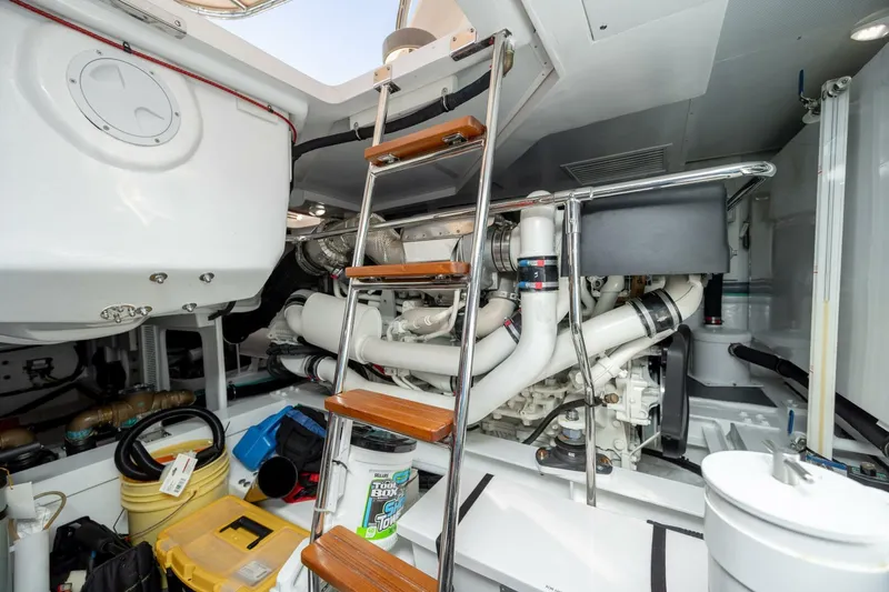  Yacht Photos Pics 2022 Belize 54 Sedan - Image 74