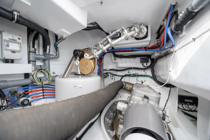  Yacht Photos Pics 2022 Belize 54 Sedan - Image 81