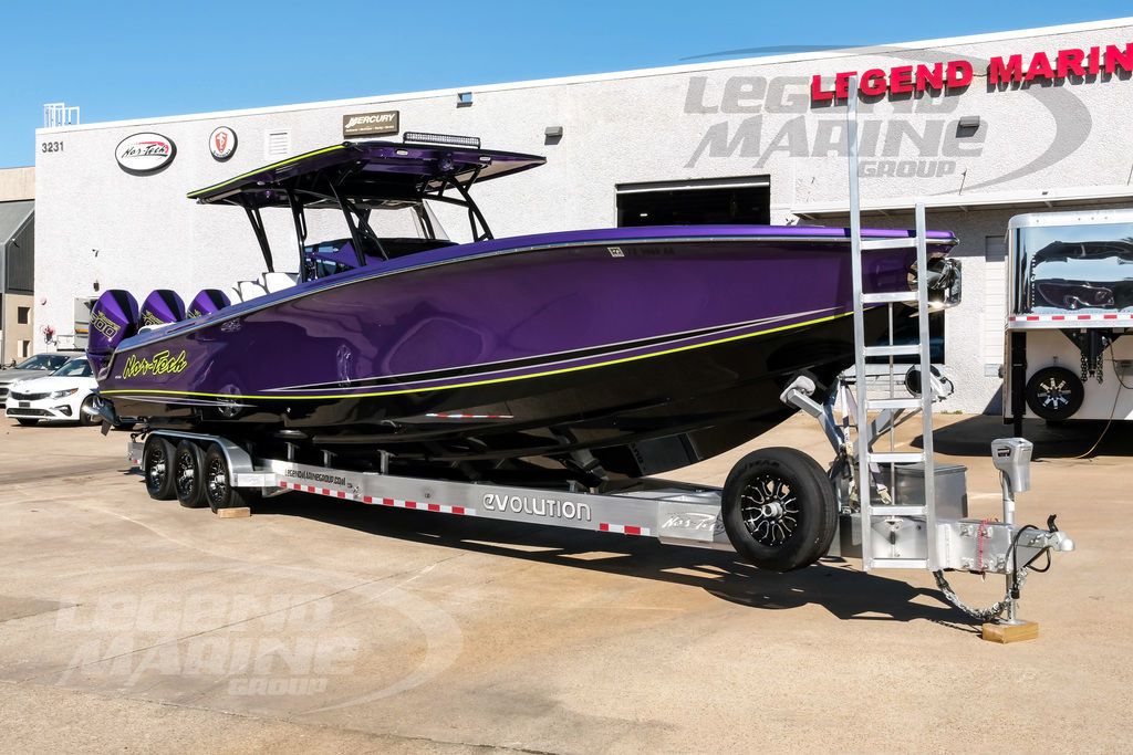 Nor-Tech 390 Sport Center Console