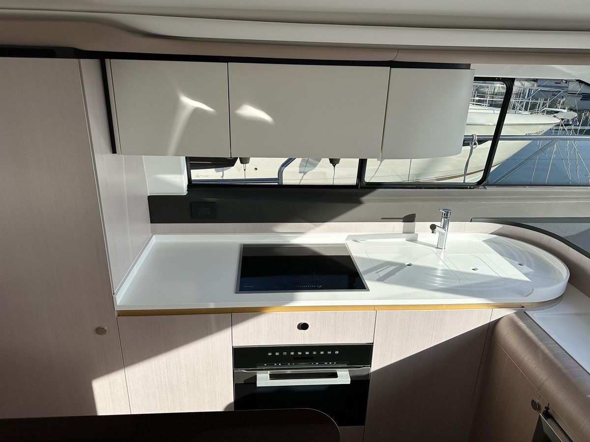 2024 Azimut 60 