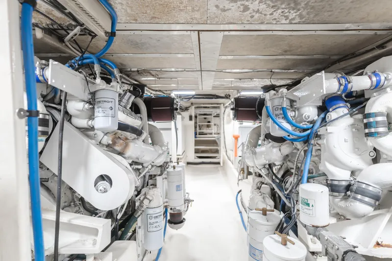 Vin Santo Yacht Photos Pics Engine room of a 1984 Vic Franck pilothouse yacht, featuring Detroit diesel engines.