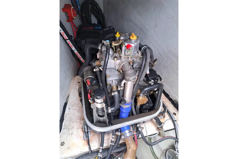 Tortuga Yacht Photos Pics Fisher Panda Generator