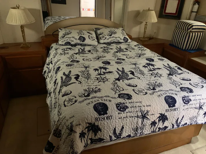 Limitless Yacht Photos Pics 