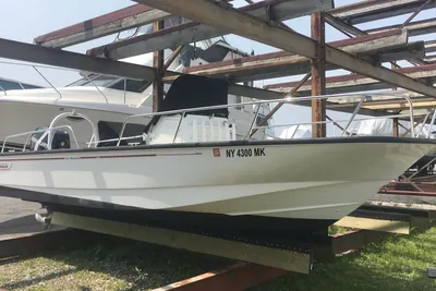 Boston Whaler 210 Montauk