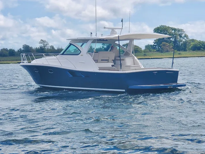 Promises Yacht Photos Pics 