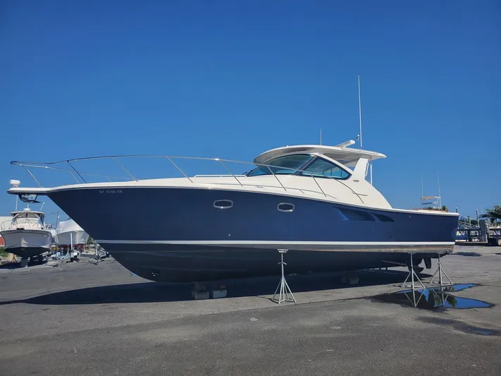 Promises Yacht Photos Pics 