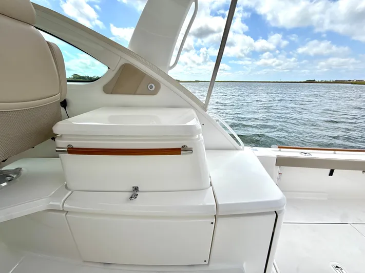 Promises Yacht Photos Pics 