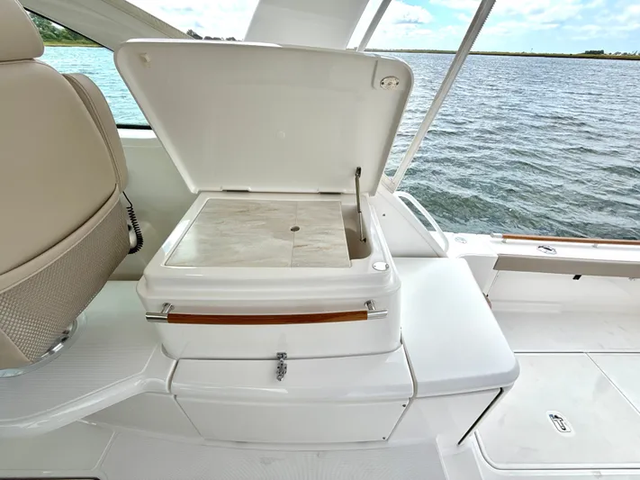 Promises Yacht Photos Pics 