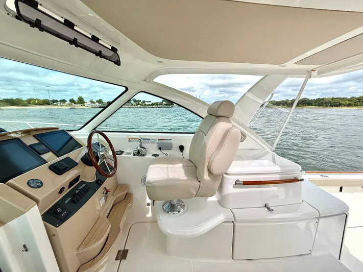 Promises Yacht Photos Pics 