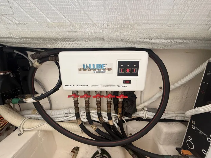 Promises Yacht Photos Pics 