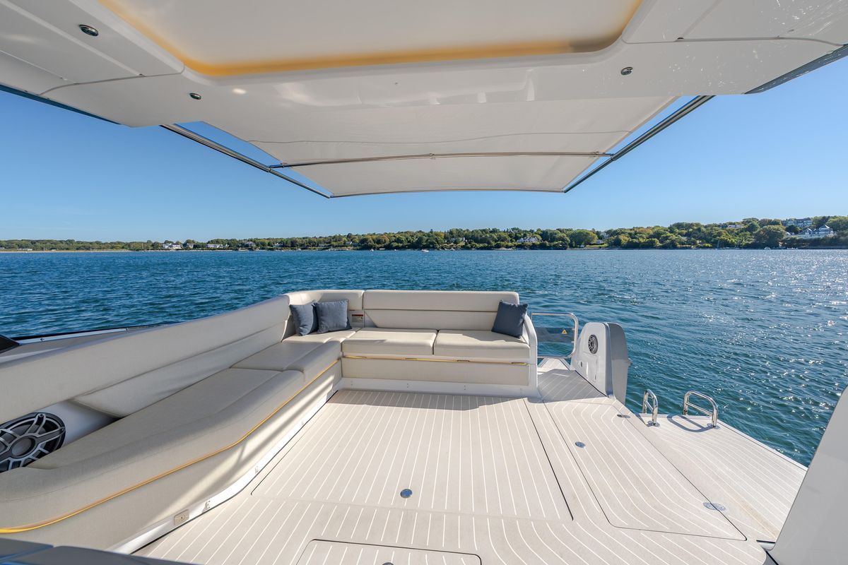 2023 Azimut 47 