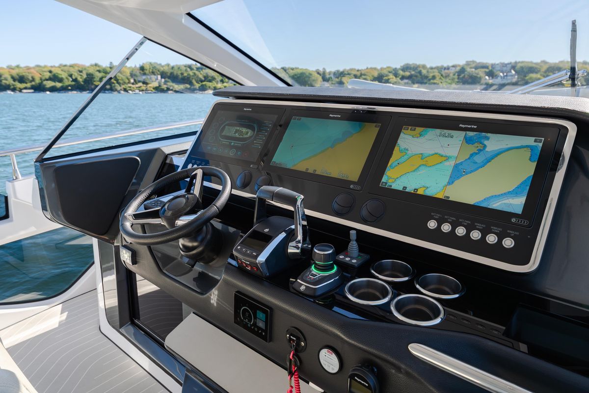 2023 Azimut 47 
