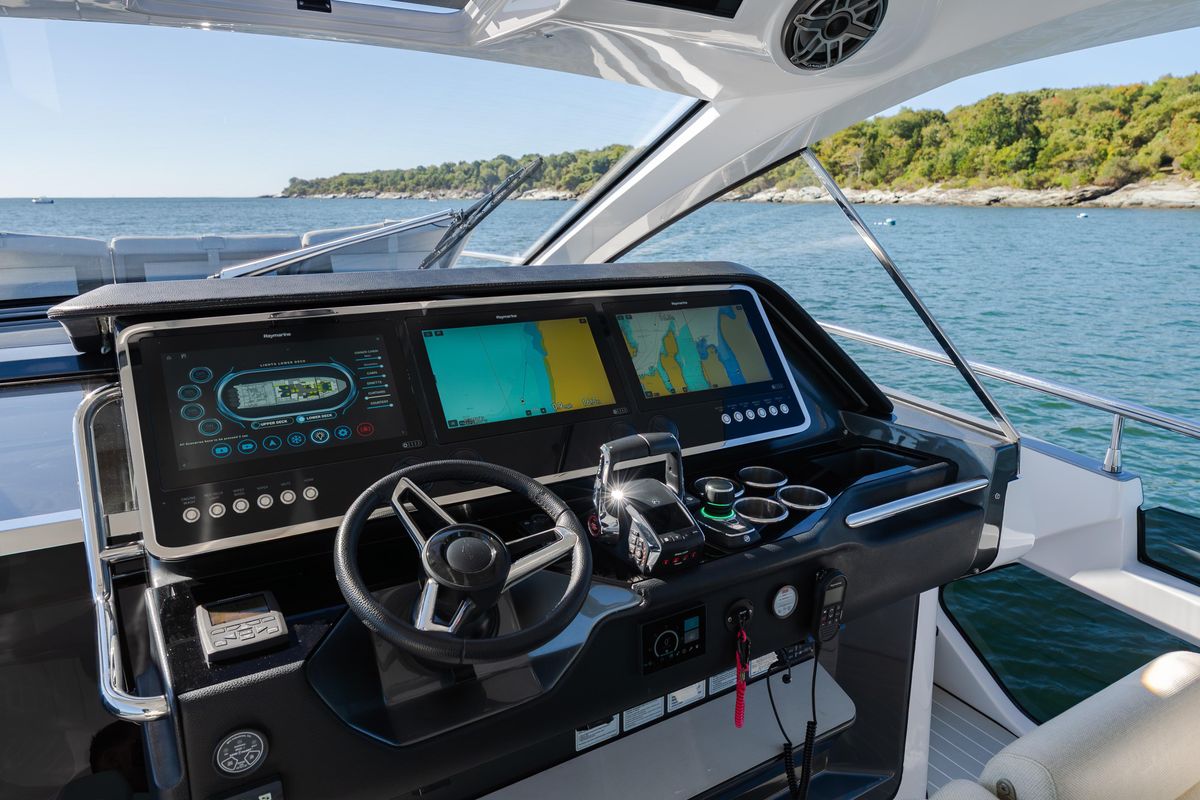 2023 Azimut 47 