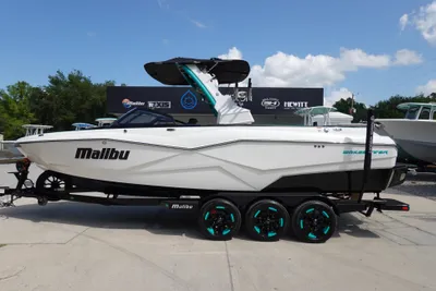 Malibu Wakesetter 25 LSV