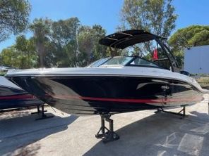 2023 Sea Ray SPX 210 HORS BORD
