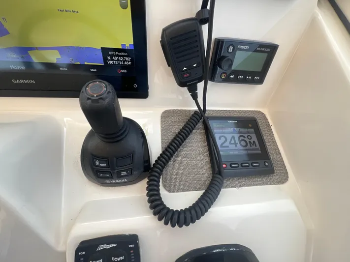  Yacht Photos Pics Control panel of 2020 Grady-White Freedom 335 boat with navigation and communication devices.