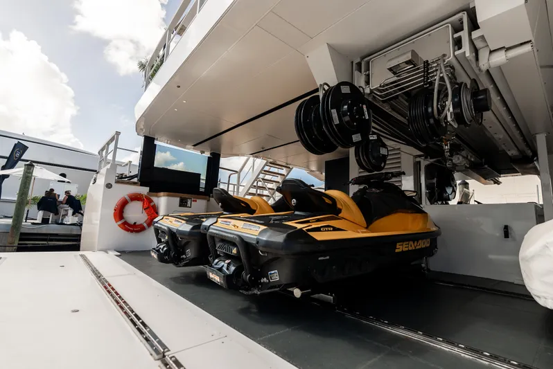 Never Say Never Again Yacht Photos Pics 