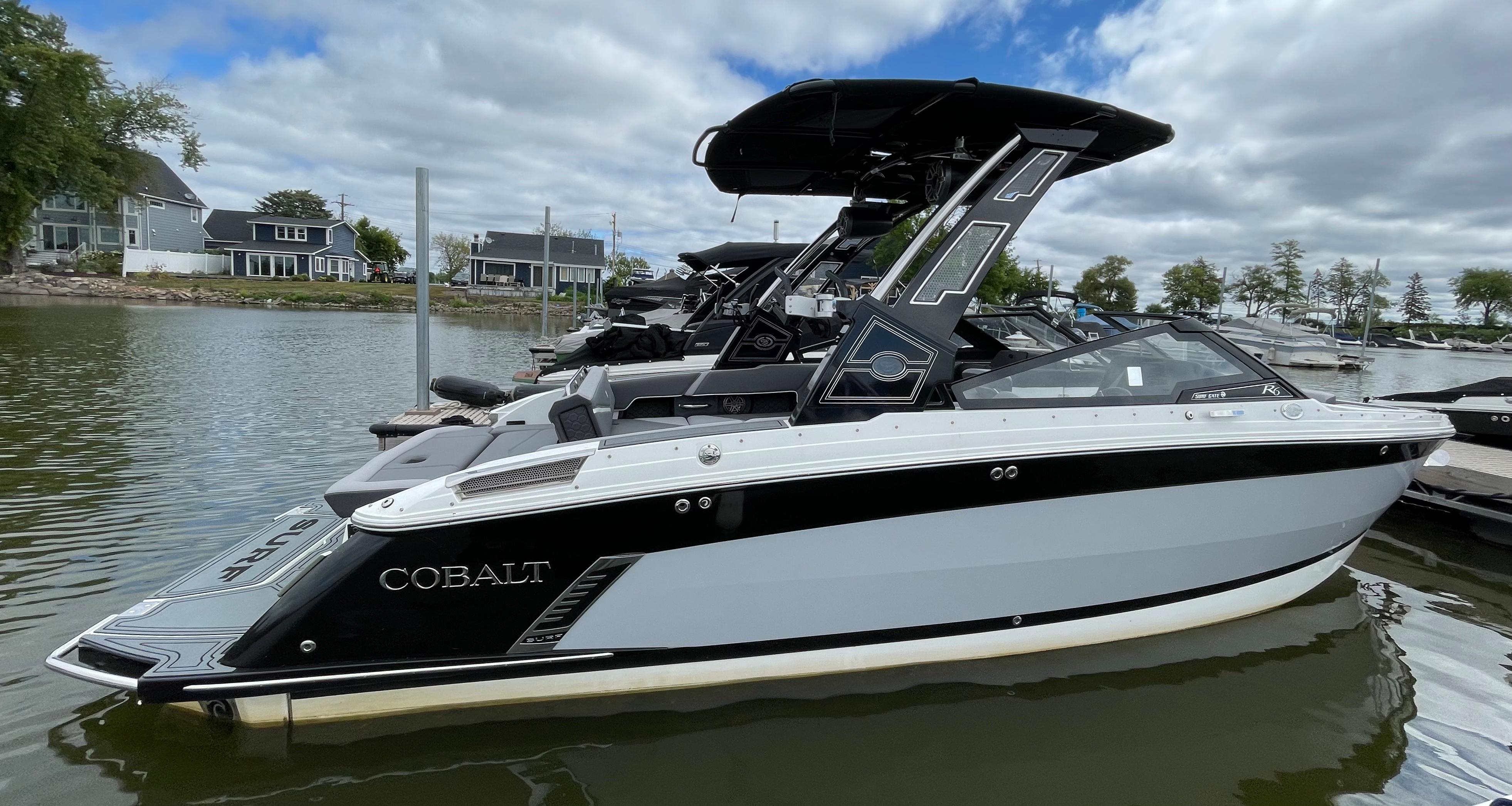 2022 Cobalt R6 Surf Bowrider Ski and Wakeboard for sale YachtWorld
