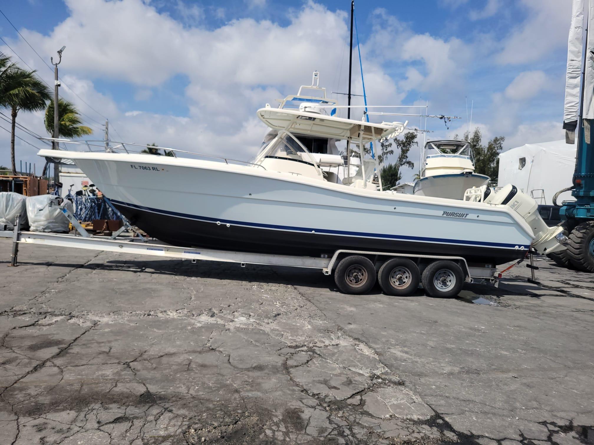 2002 Pursuit 3070 Center Console Center Console for sale - YachtWorld