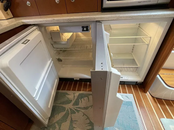 Sasea Yacht Photos Pics 2009 Tiara Yachts 42 Open - Image 25