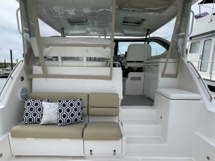 Sasea Yacht Photos Pics 2009 Tiara Yachts 42 Open - Image 13