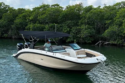 Sea Ray SDX 290 Outboard